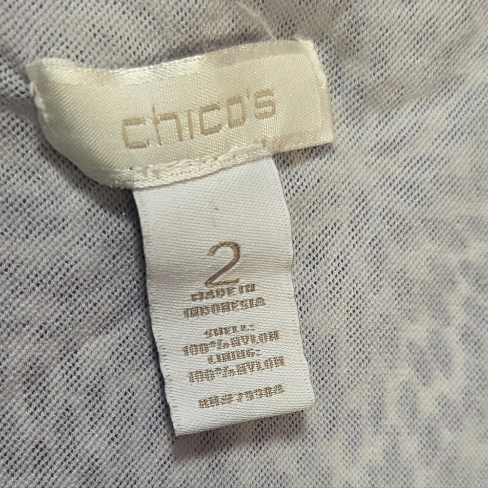 Chico's Women's Size 2 Sleeveless Pullover Purple And White With Ruffled Front